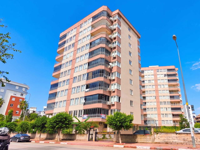 MEYDANKAVAĞI YEŞİLBAHÇE SİTESİ'NDE ÖZEL PLANLI SATILIK DAİRE
