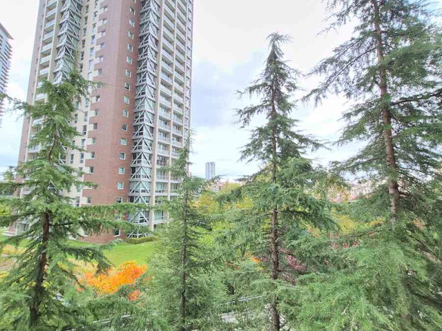 ORAN'DA  PANORA AVM YANI , PARK ORAN SITESI'NDE 1. KAT 4+1 LÜKS DAIRE