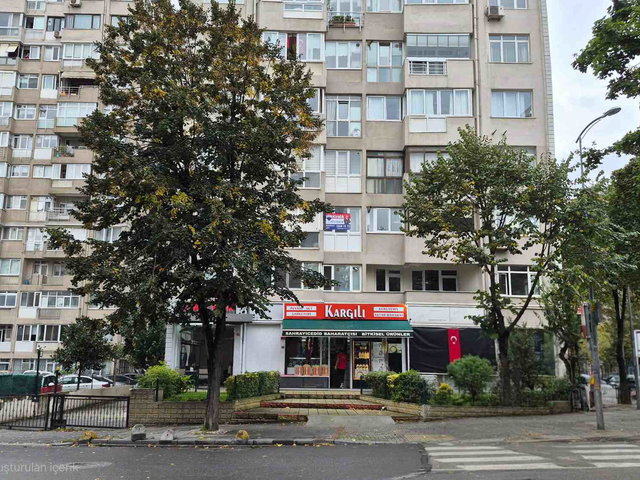 İNTAŞ ÇAMLIK SİTESİ FULL EŞYALI KİRALIK 3+1 ÖNÜ AÇIK OTOPARK MERKEZİ LOKASYON METROYA  300M