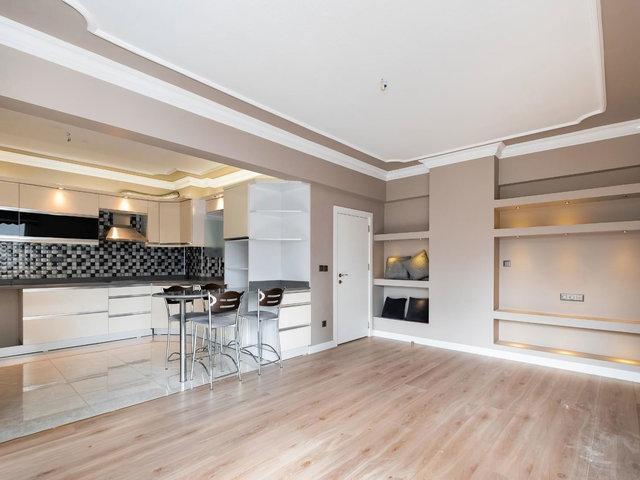 MEYDANKAVAĞI YEŞİLBAHÇE SİTESİ’NDE 3+1 | 150 M² BRÜT | GÜNEY-DOĞU CEPHE | 2 BANYO