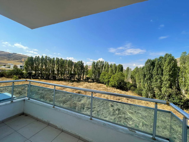 ALACAATLI DODURGA'DA FATURALAR DAHİL 1+1 EŞYALI KİRALIK DAİRE
