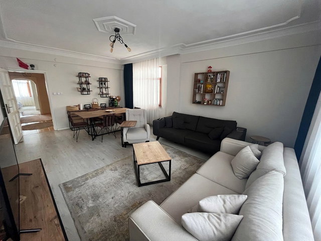 GEBZE OSMANYILMAZ MAH. MERKEZİ KONUMLU 3+1 GENİŞ DAİRE