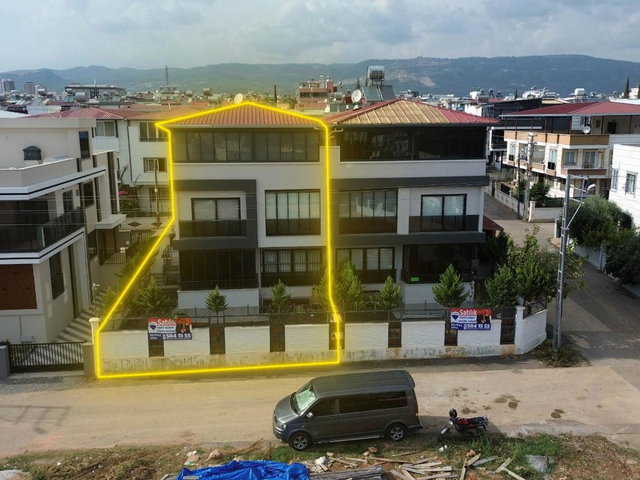 FUAT MOREL’DE MODERN MİMARİLİ, EBEVEYN BANYOLU, MÜSTAKİL TRİPLEKS  VİLLA