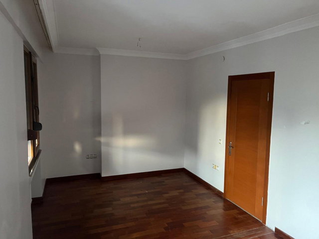 87M2 NET BÜYÜK 2+1 KIRALIK DAIRE MARMARAYA VE CADDEYE YAKIN