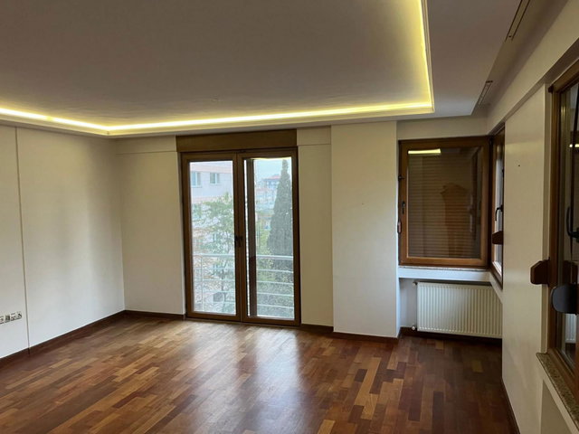87M2 NET BÜYÜK 2+1 KIRALIK DAIRE MARMARAYA VE CADDEYE YAKIN