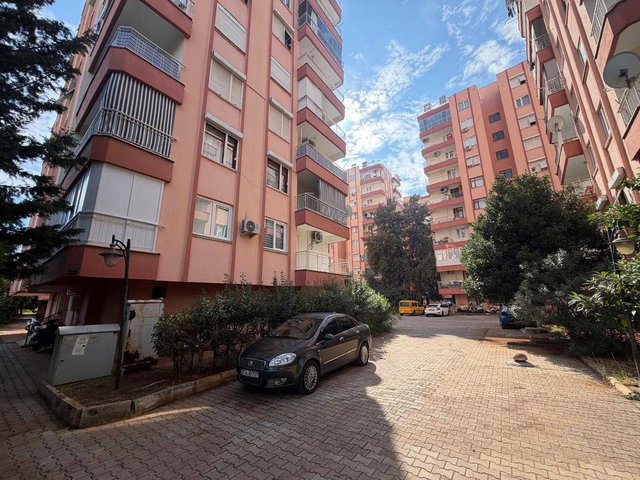 KONYAALTI'NDA AKDENIZ ÜNIVERSITESI KARŞISI ARA KAT SITE IÇI 3+1 AYRI MUTFAKLI KİRALIK DAİRE