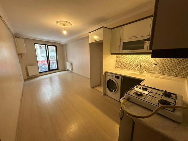 RE/MAX İNCİ'DEN KARAOĞLAN MAH. ÇARŞI MERKEZ'DE KİRALIK 1+1 DAİRE