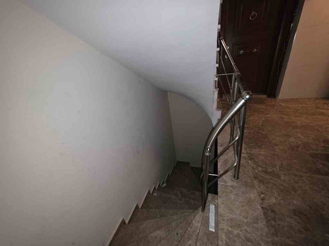 AVCILAR GÜMÜŞPALA BAHÇE KULLANIMLI, DEPOLU  SATILIK 2+1 DAİRE