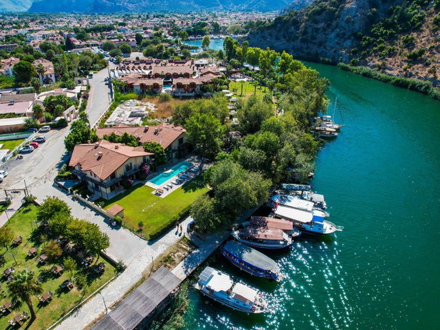 DALYAN MÜSTAKİL BAHÇELİ 3+1 EŞYALI SATILIK VİLLA