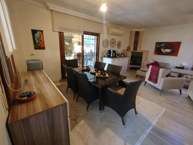 ÖZDERE ORTA MAH, DENIZE SADECE 30 METRE MESAFEDE 240 M2 VILLA
