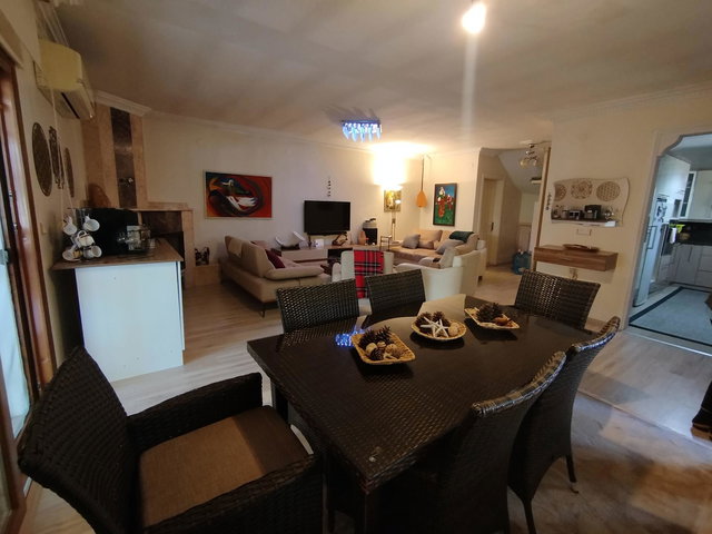 ÖZDERE ORTA MAH, DENIZE SADECE 30 METRE MESAFEDE 240 M2 VILLA