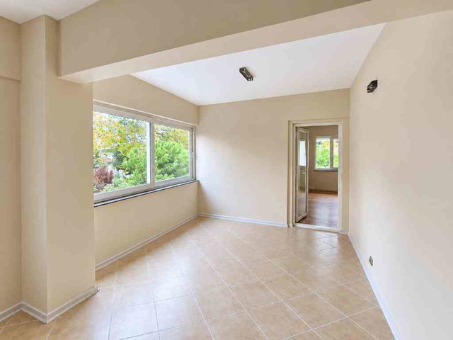 BEYLİKDÜZÜ BEYKENT PALMİYE EVLERİ’NDE SATILIK 3+1 DAİRE