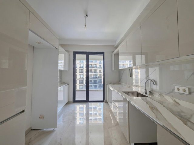 REMAX AHMET ŞIMŞEK TUZLA AYDINLI FGM GLORIA SATILIK 2+1 DAIRE