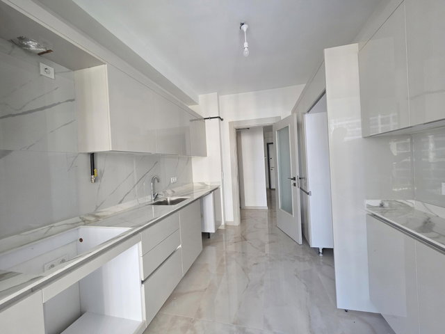 REMAX AHMET ŞIMŞEK TUZLA AYDINLI FGM GLORIA SATILIK 2+1 DAIRE