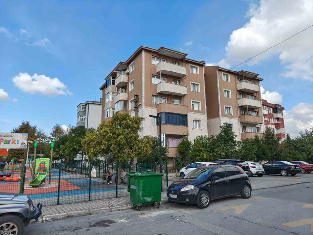SAKARYA ERENLER MERKEZDE SATILIK 3+1 DAİRE REMAX HÜR'DEN