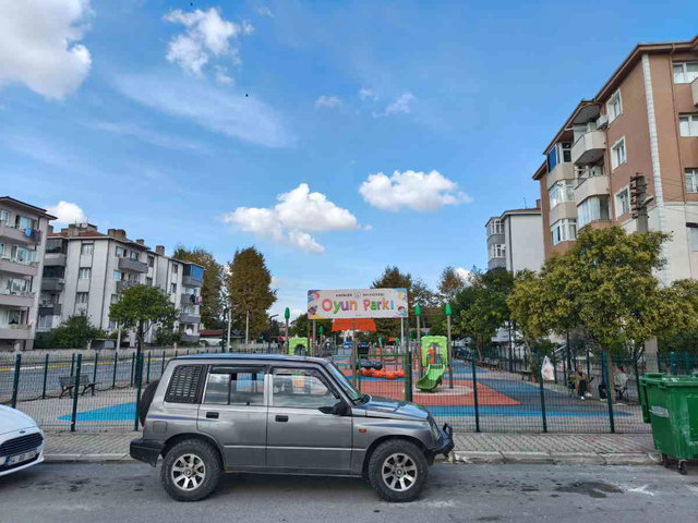 SAKARYA ERENLER MERKEZDE SATILIK 3+1 DAİRE REMAX HÜR'DEN