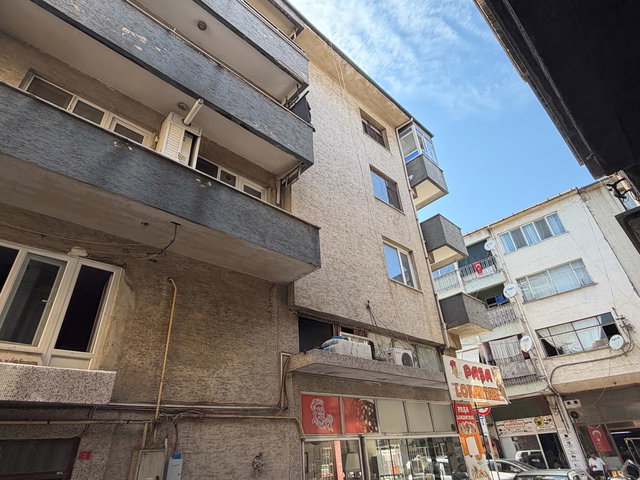 REMAX HÜR'DEN ADAPAZARI’NIN MERKEZINDE EŞYALI 6+1 EŞYALI KİRALIK DAİRE