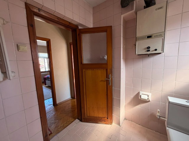 REMAX HÜR'DEN ADAPAZARI’NIN MERKEZINDE EŞYALI 6+1 EŞYALI KİRALIK DAİRE
