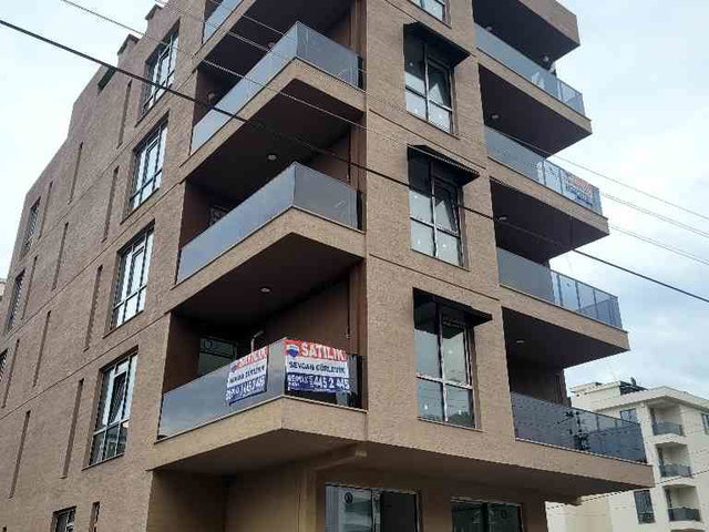 İNCESU YALI MAHALLESİ'NDE SATILIK FIRSAT LÜKS 1+1