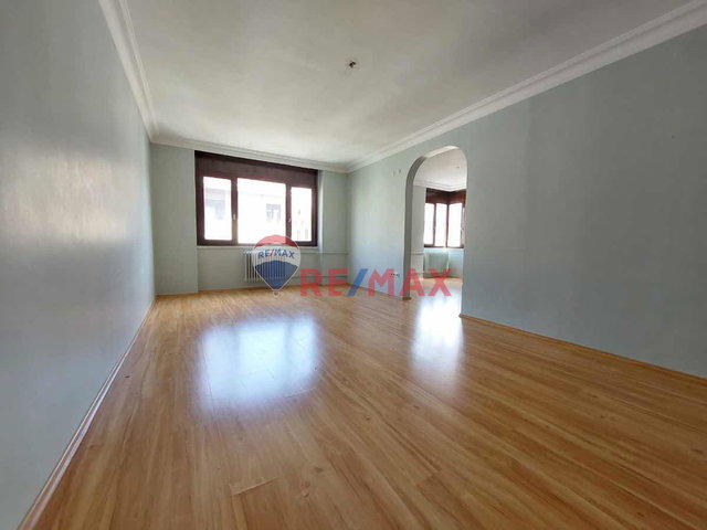 ATAŞEHİR SİNPAŞ KORU KONUTLARINDA 2,5+1 ARA KAT KİRALIK DAİRE