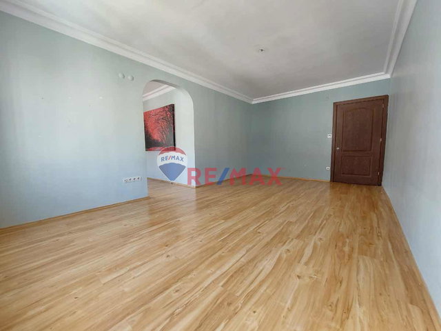 ATAŞEHİR SİNPAŞ KORU KONUTLARINDA 2,5+1 ARA KAT KİRALIK DAİRE
