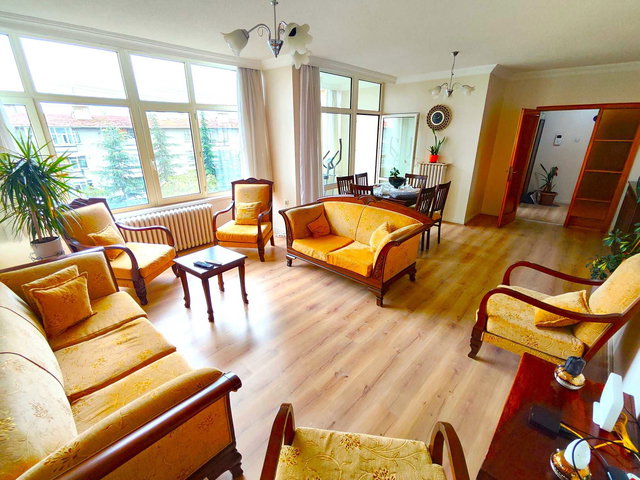 SATILIK 3+1 ASANSÖRLÜ HEM YATIRIMLIK HEM OTURMALIK DAİRE
