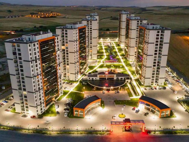 YAŞAMKENT RELAX PLUS'TA EŞYALI  YATIRIMLIK  SATILIK 1+1 DAIRE