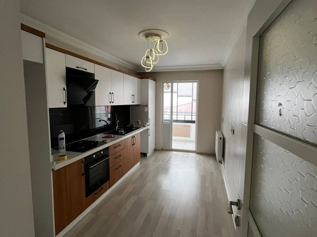 REMAX İLKE'DEN KAVAK KONUTLARI'NDA 3+1 SATILIK DAİRE