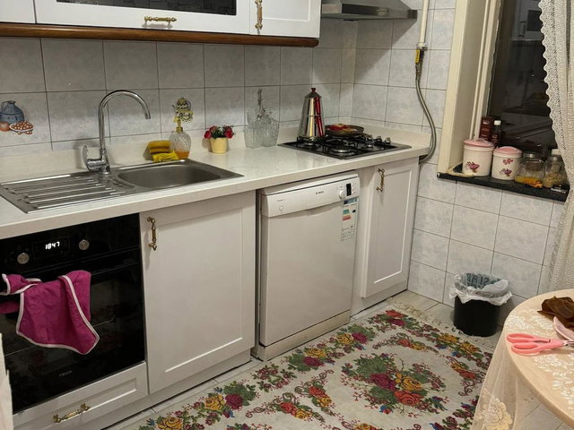 PENDİK DOĞU MAH BANKACILAR SİTESİ 3+1 SATILIK  3 BALKONLU OTOPARKLI
