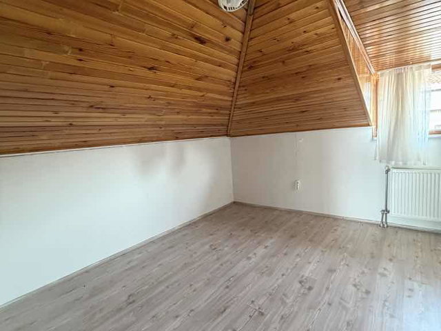 ÇAMÇEŞME’DE TERAS KEYİFLİ 4+1 DUBLEKS KİRALIK DAİRE