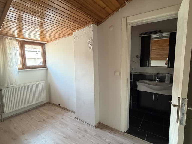 ÇAMÇEŞME’DE TERAS KEYİFLİ 4+1 DUBLEKS KİRALIK DAİRE