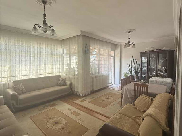 ÇAMÇEŞME E-5 ÜSTÜ SATILIK 3+1 DAİRE