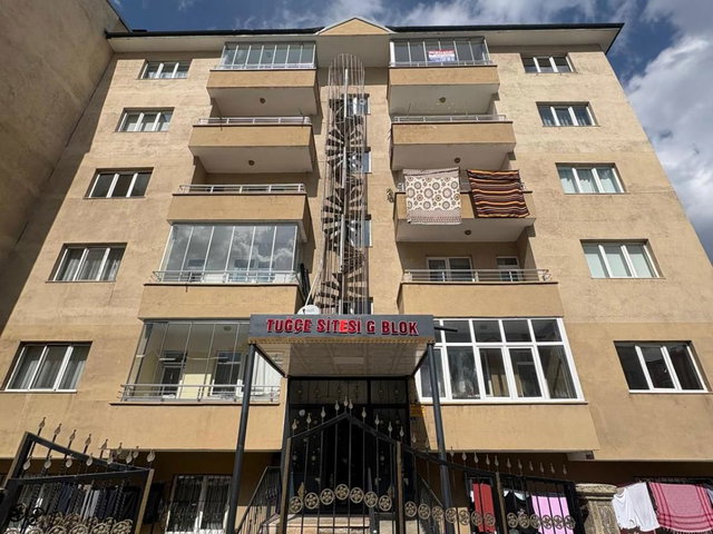 REMAX İLKE'DEN ŞÜKRÜPAŞA'DA 3+1 KİRALIK DAİRE