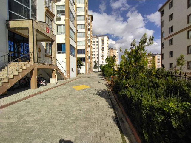 RE/MAX DEĞİŞİMDEN CUMHURİYET MAHALLESİDE SATILIK 4+1 DAİRE