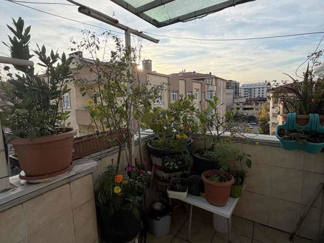 ÇAMÇEŞME DE 140 M² TERASLI 3+1 SATILIK DAİRE