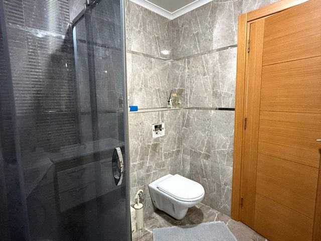 ÇAMÇEŞMEDE MANZARAYA HÂKİM, BALKONLU 2+1 SATILIK DAİRE