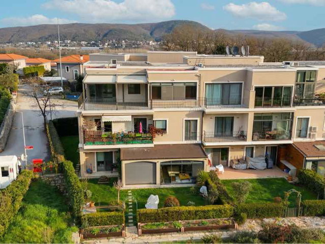 KASABANIN ŞERİFİNDEN ÇEKMEKÖY ÖMERLİ KASABA ÜST KAT GENİŞ TERASLI KÖŞE DAİRE