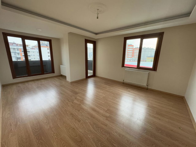 ADİL MH. SİTE BÖLGESİ 3+1 147 M2 BÜYÜK ÜÇ CEPHE SATILIK DAİRE