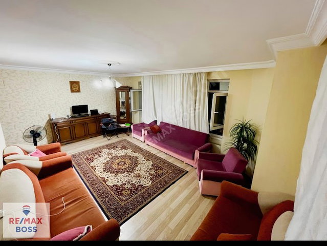 GAZİNO 3+1 METRO YANI 135 M2 BAĞIMSIZ CADDE ÜZERİNDE
