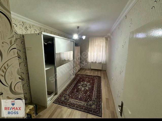 GAZİNO 3+1 METRO YANI 135 M2 BAĞIMSIZ CADDE ÜZERİNDE