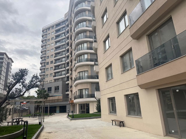 KÜÇÜKÇEKMECE İNÖNÜ MAH. 'DE SATILIK 2+1 DAİRE