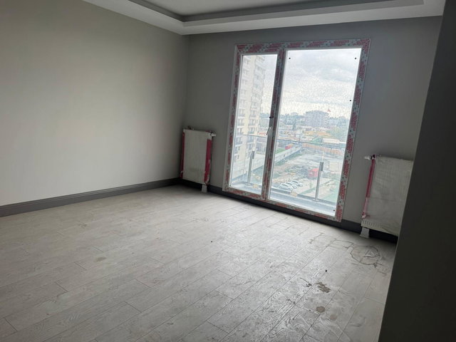 KÜÇÜKÇEKMECE İNÖNÜ MAH. 'DE SATILIK 2+1 DAİRE