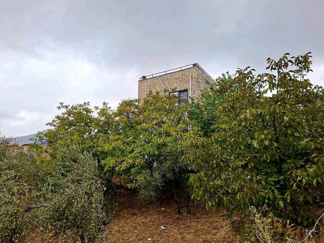 ASSOS SAZLI KÖYÜ’NDE DENİZ MANZARALI, YENİ YAPILMIŞ MÜSTAKİL EV