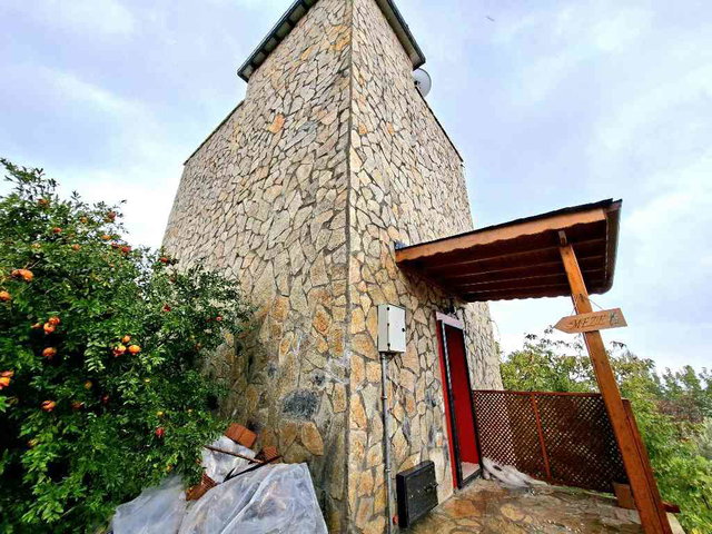 ASSOS SAZLI KÖYÜ’NDE DENİZ MANZARALI, YENİ YAPILMIŞ MÜSTAKİL EV