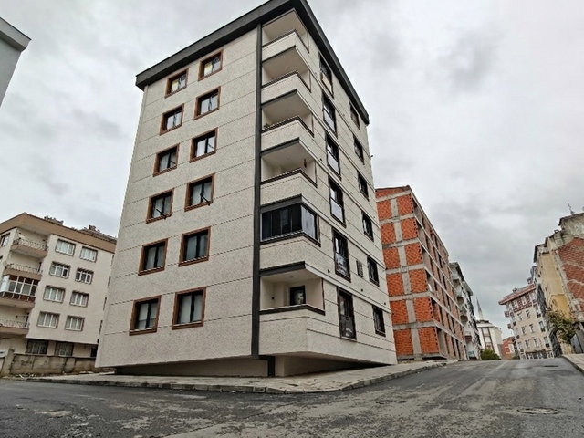 SOĞANLI METRO DIBINDE SIFIR BINADA FERAH 3+1 FIRSAT DAIRE