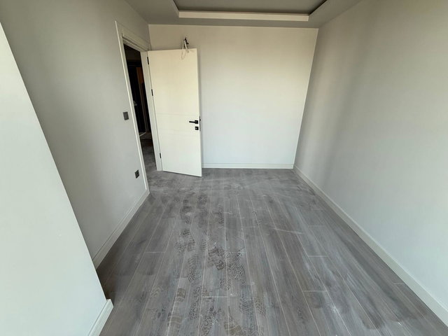 ZEYTİNBURNU DYN MEYDAN SİTESİ SIFIR(0) YÜKSEK KAT SATILIK 1+1