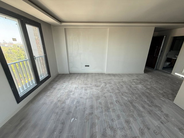 ZEYTİNBURNU DYN MEYDAN SİTESİ SIFIR(0) YÜKSEK KAT SATILIK 1+1
