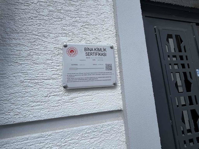 RE/MAX AY HANLIKÖY ‘DE MÜKEMMEL KONUMDA SİTE İÇERİSİNDE 2+1 DAİRE