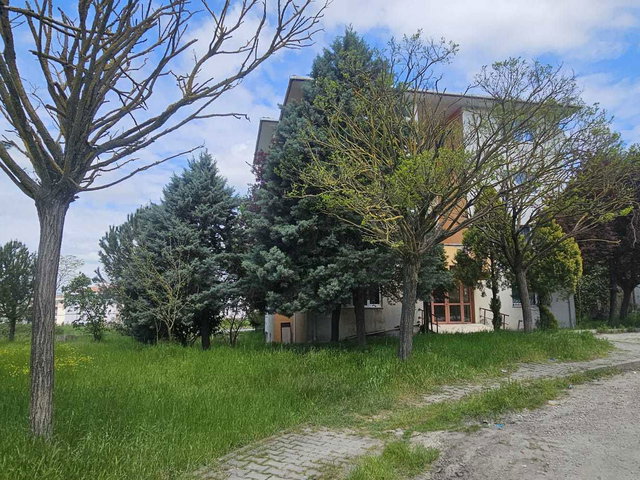 REMAX MAVİ KORUCUK HASTANE YAKINI EŞYALI KİRALIK 1+1 DAİRE
