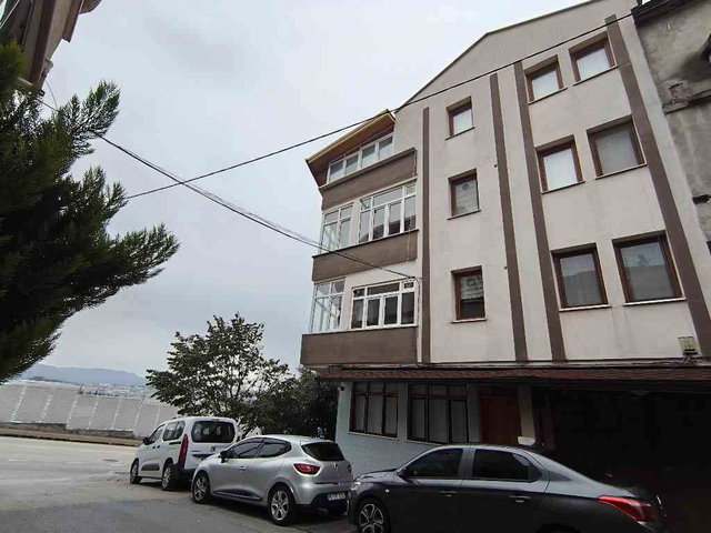 REMAX ADVANTAGE'DEN NİLÜFER MİNARELİ ÇAVUŞ'TA ARAKAT 3+1 KİRALIK DAİRE